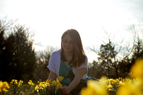 Mindy & Daffodils 17